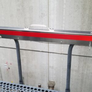 TANK CAR SAFETY GATE