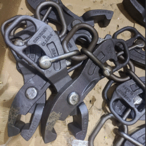 RAIL TONGS